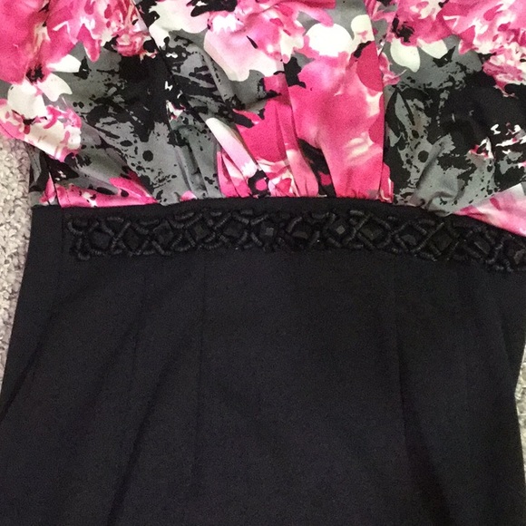 Dress - Picture 3 of 4